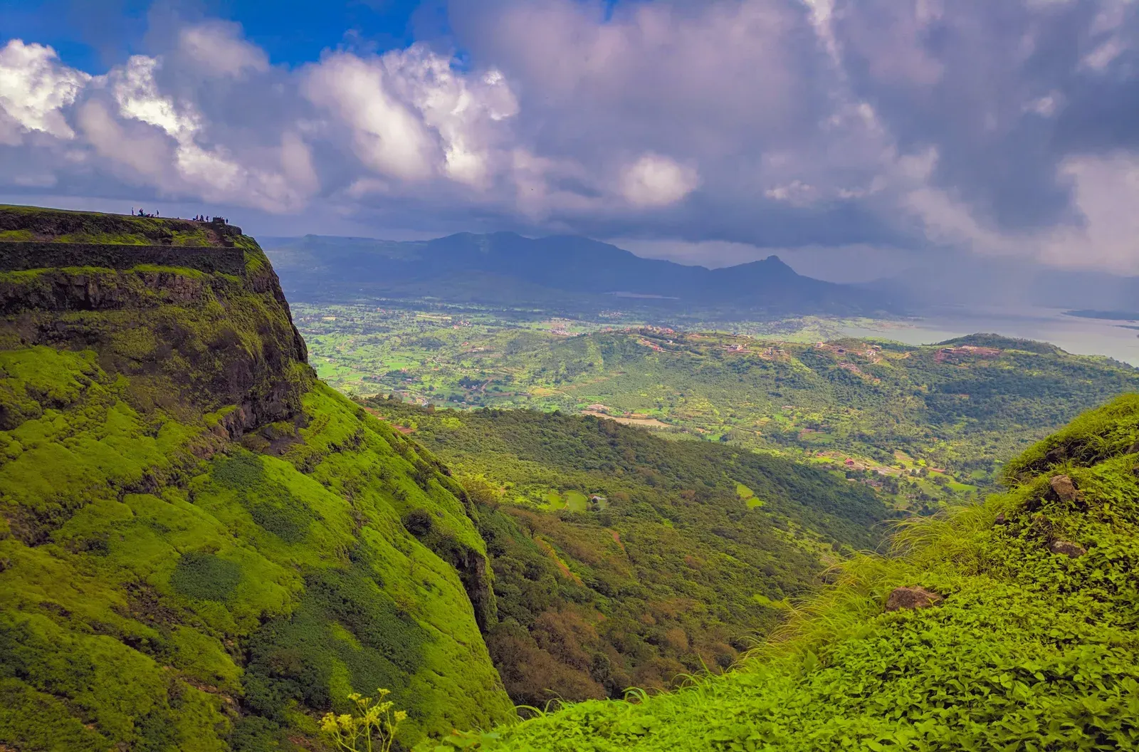 Best Time to Visit Lonavala