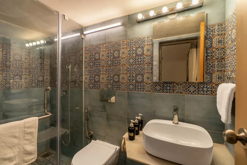 Happy Home - Bathrooms 1