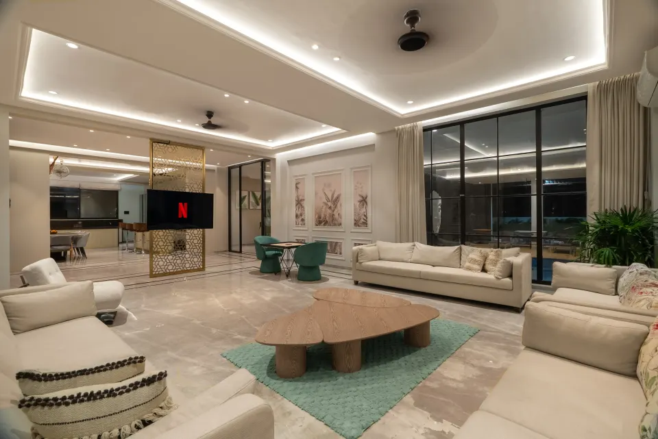 Evergreen Escape - Living area 1