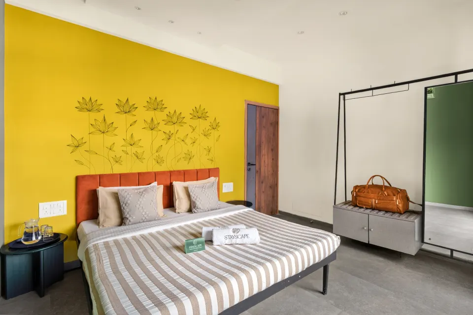 Aquavista 9BHK - Bedroom 1 1