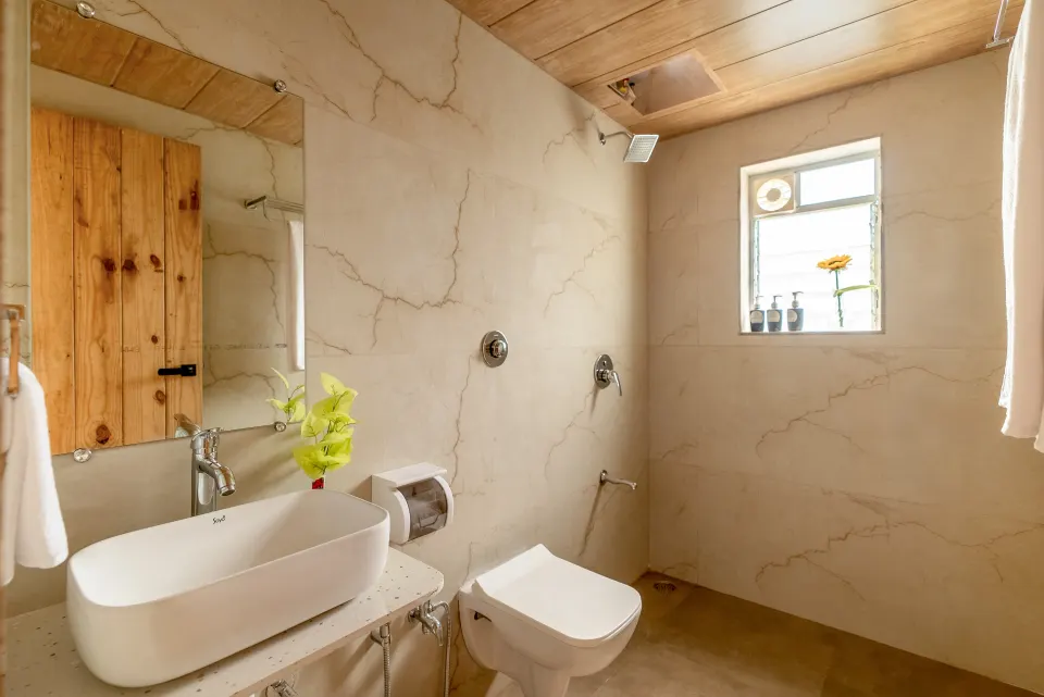The Zuri House - Bathrooms 2