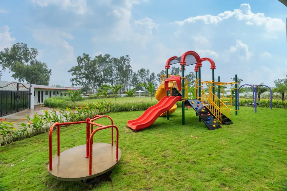 Evergreen Escape - Outdoor 6