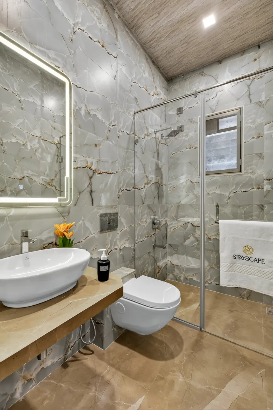 Lumi & Sol - Bathrooms 1