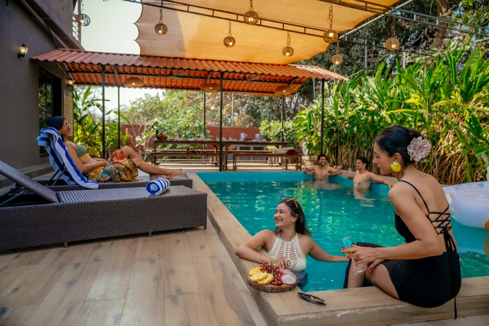 The Zuri House - Pool 1