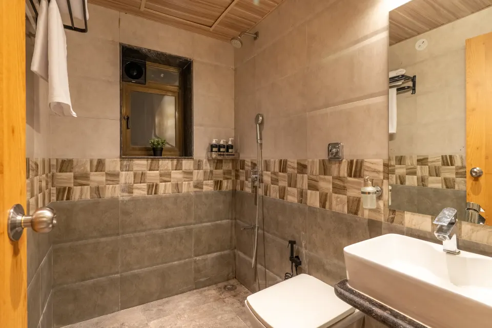 Sage House - Bathrooms 1