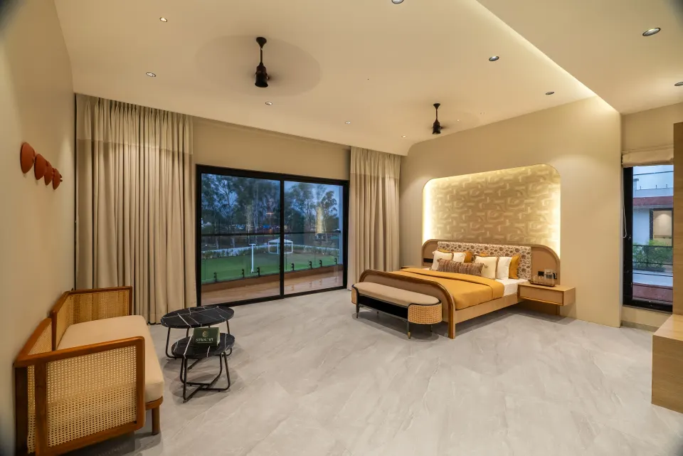 Evergreen Escape - Bedroom 9 1