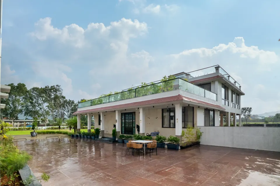 Evergreen Escape - Outdoor 2