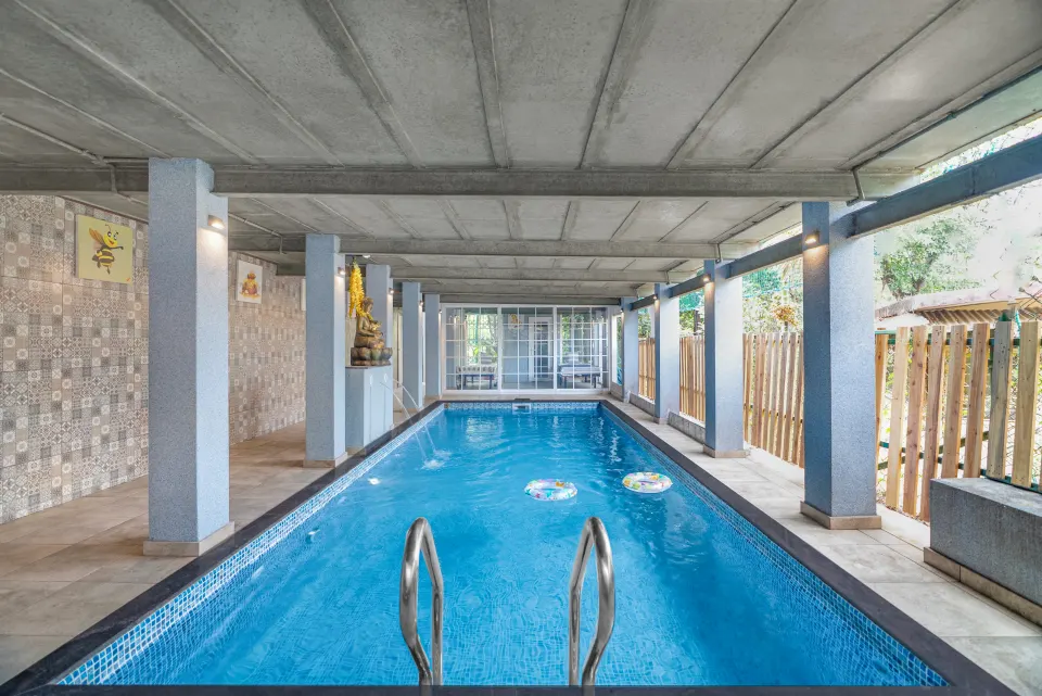 Honeycomb - Pool Area 2