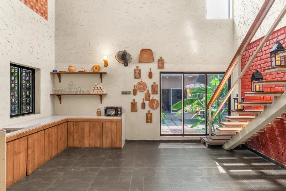 The Zuri House - Living area 5