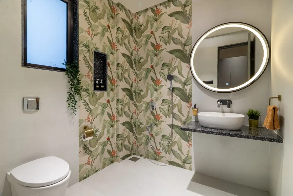 Evergreen Escape - Bathrooms 1